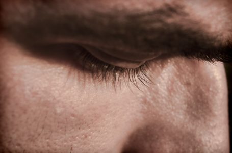 Teach you how to properly care for oily skin